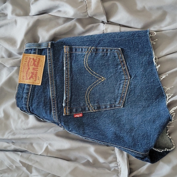 Levi's 501 High Rise Shorts - Picture 6 of 8